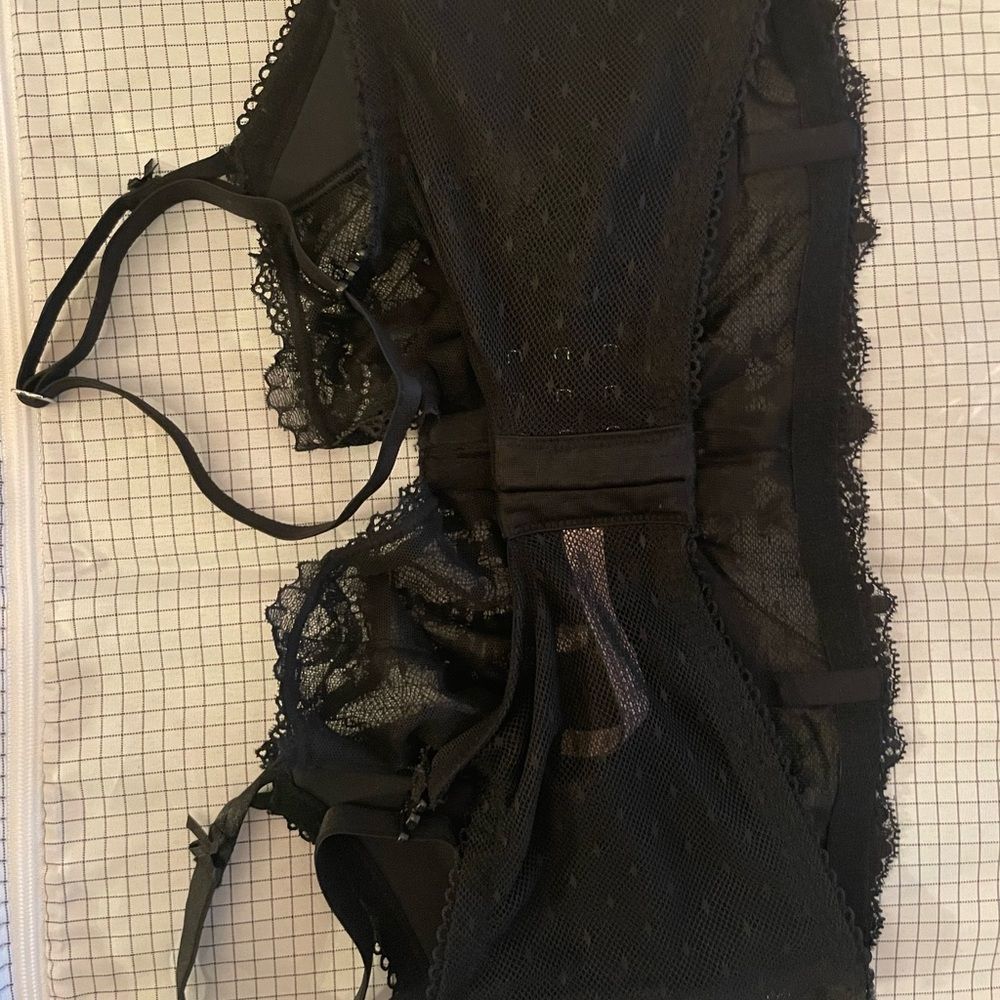Victoria’s Secret Very sexy / dream angels bra bundle - price firm - 38DD *** - Picture 8 of 16